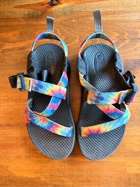 Chaco Kids Tie-Dye Strap Sandals - Black Footbed with Multicolor Webbing